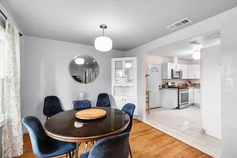 Dining - 512 Catalina Way, Modesto, CA 95350 photo 3 of 4