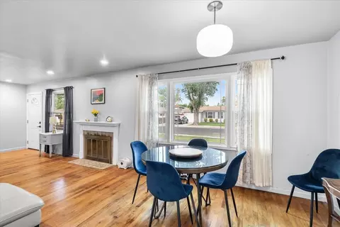 Dining - 512 Catalina Way, Modesto, CA 95350 photo 2 of 4
