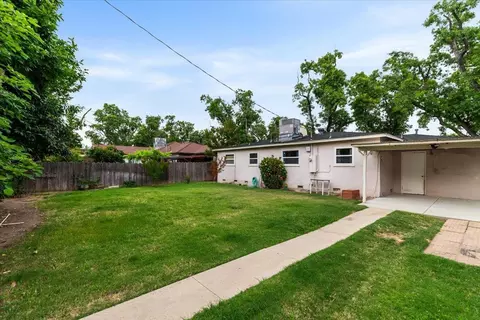 Exterior - 512 Catalina Way, Modesto, CA 95350 photo 8 of 11