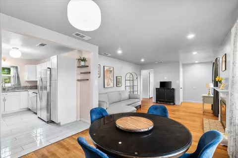 Dining - 512 Catalina Way, Modesto, CA 95350 photo 4 of 4