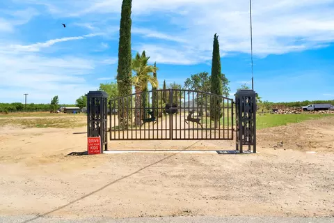 18537 Road 17, Madera, CA 93637