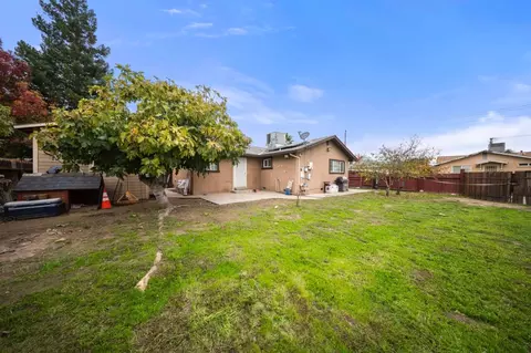 Exterior - 3140 Kellogg Ave, Turlock, CA 95382 photo 1 of 3