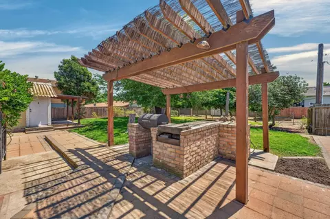 Exterior - 1155 2nd St, Meridian, CA 95957 photo 9 of 18