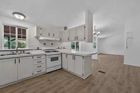 Kitchen - 1155 2nd St, Meridian, CA 95957 photo 3 of 3