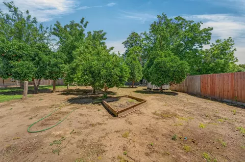 Exterior - 1155 2nd St, Meridian, CA 95957 photo 11 of 18