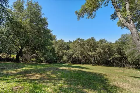 Exterior - 2290 Rising Hill Rd, Placerville, CA 95667 photo 10 of 11