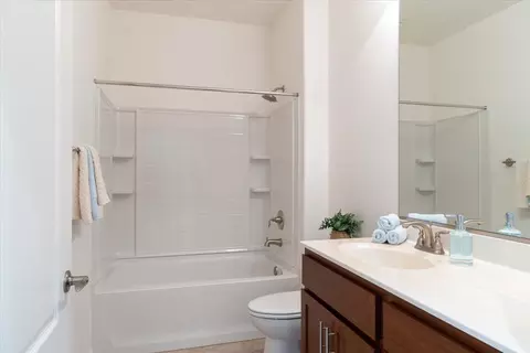 Bath - 1419 Cypress Ln, Placerville, CA 95667 photo 2 of 2