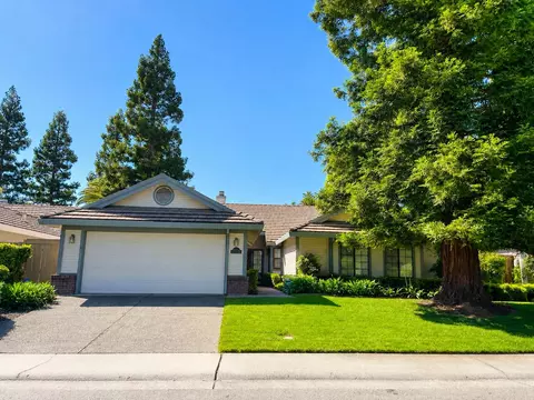 11845 Prospect Hill Dr, Gold River, CA 95670