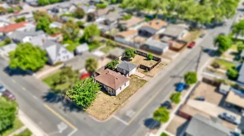 View/Area - 594 Park St, Turlock, CA 95380 photo 5 of 7