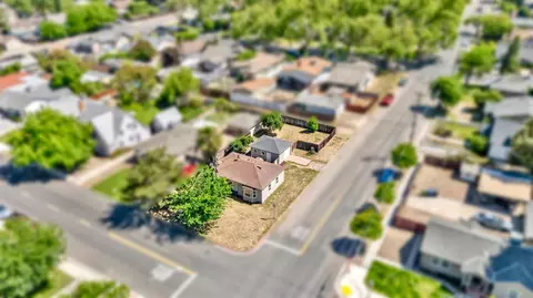 View/Area - 594 Park St, Turlock, CA 95380 photo 7 of 7