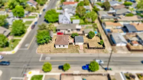 View/Area - 594 Park St, Turlock, CA 95380 photo 4 of 7