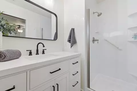 Bath - 3960 Rustic Rd, Cameron Park, CA 95682 photo 3 of 3
