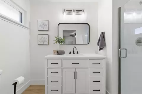 Bath - 3960 Rustic Rd, Cameron Park, CA 95682 photo 2 of 3