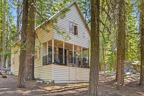 32 Clark Sta, Sierra City, CA 96125