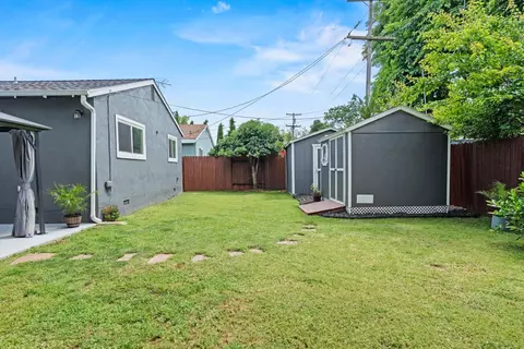 Exterior - 1603 Birch Ln, Davis, CA 95618 photo 4 of 4