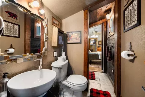 Bath - 6169 Rolling Ct, Georgetown, CA 95634 photo 2 of 3