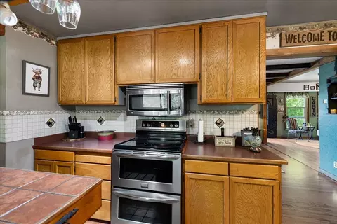 Kitchen - 6169 Rolling Ct, Georgetown, CA 95634 photo 5 of 5