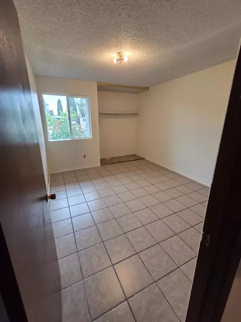 Bedroom - 933 Meadowview Dr, Galt, CA 95632 photo 3 of 7