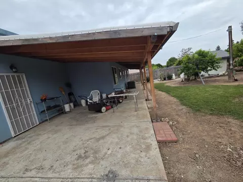 Exterior - 933 Meadowview Dr, Galt, CA 95632 photo 6 of 12