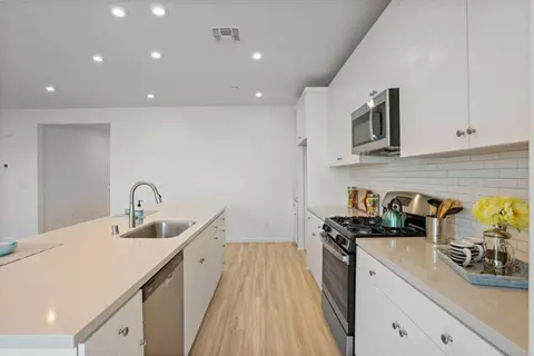 Kitchen - 2008 Anders Ave, Manteca, CA 95337 photo 6 of 6