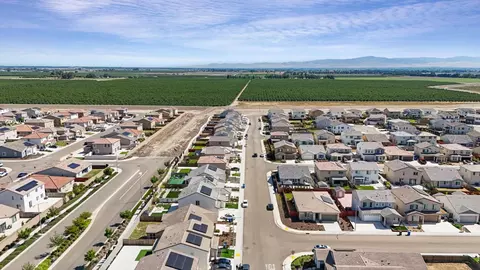 View/Area - 2008 Anders Ave, Manteca, CA 95337 photo 6 of 13