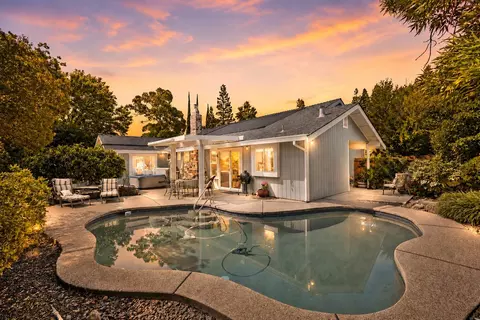 430 Flower Dr, Folsom, CA 95630