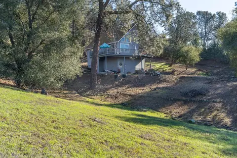 Exterior - 2423 Quail Hill Rd, Copperopolis, CA 95228 photo 3 of 5