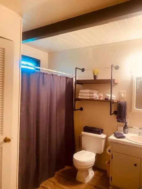 Bath - 2423 Quail Hill Rd, Copperopolis, CA 95228 photo 1 of 1