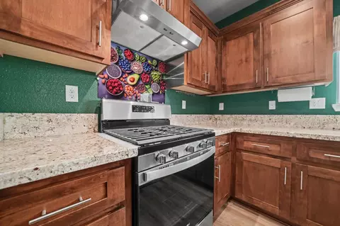 Kitchen - 1301 Montecito Ct, Ione, CA 95640 photo 4 of 7