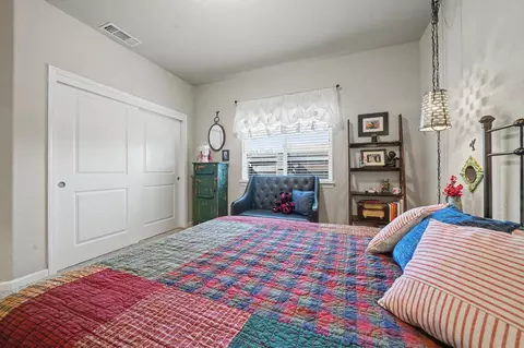 Bedroom - 1301 Montecito Ct, Ione, CA 95640 photo 10 of 14