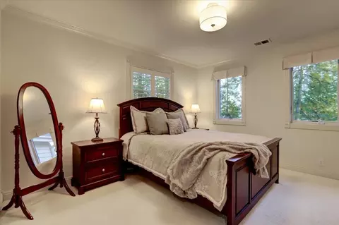 Bedroom - 11174 Lower Circle Dr, Grass Valley, CA 95949 photo 3 of 11