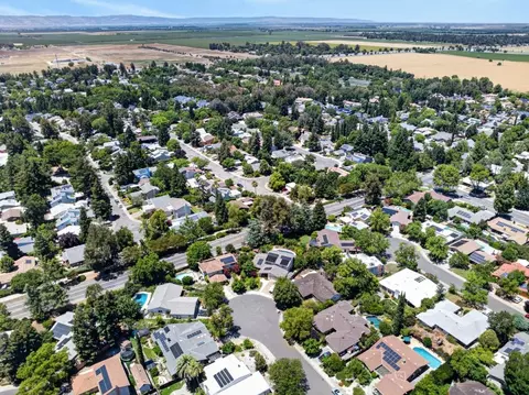 View/Area - 672 Flamenco Pl, Davis, CA 95616 photo 10 of 10