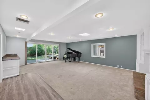 Living - 672 Flamenco Pl, Davis, CA 95616 photo 5 of 8