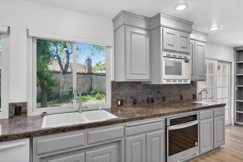 Kitchen - 672 Flamenco Pl, Davis, CA 95616 photo 6 of 6