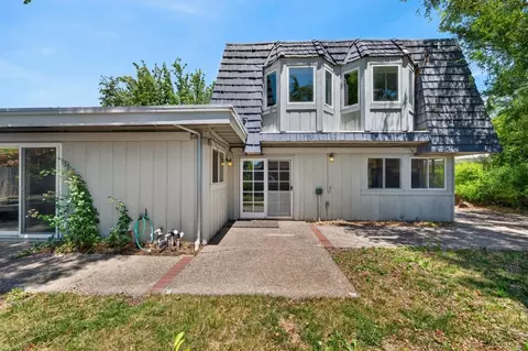 Exterior - 672 Flamenco Pl, Davis, CA 95616 photo 5 of 17