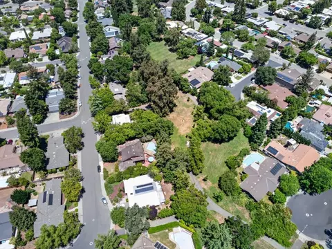 View/Area - 672 Flamenco Pl, Davis, CA 95616 photo 7 of 10