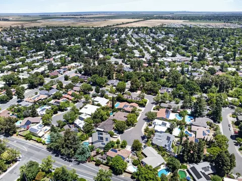 View/Area - 672 Flamenco Pl, Davis, CA 95616 photo 8 of 10