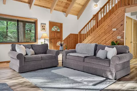Living - 1773 Milbar Ct, Arnold, CA 95223 photo 2 of 4