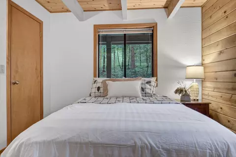 Bedroom - 1773 Milbar Ct, Arnold, CA 95223 photo 4 of 7