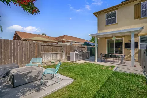 Exterior - 714 Jesse Martinez Dr, Tracy, CA 95304 photo 6 of 9