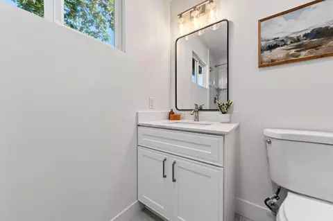 Bath - 2841 Cascade Pl, Davis, CA 95618 photo 3 of 4