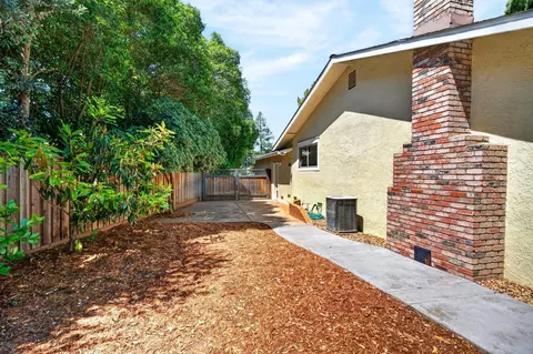 Exterior - 2841 Cascade Pl, Davis, CA 95618 photo 5 of 17