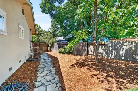Exterior - 2841 Cascade Pl, Davis, CA 95618 photo 11 of 17