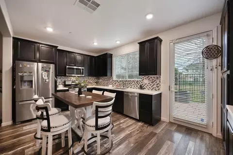 10904 Arrington Dr, Rancho Cordova, CA 95670