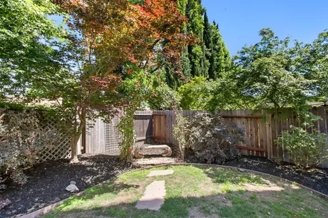 Exterior - 4921 Olive Oak Way, Carmichael, CA 95608 photo 7 of 7