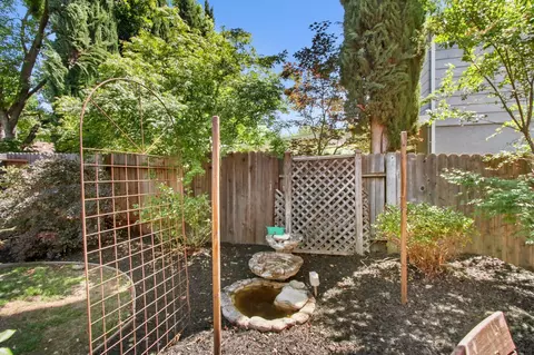 Exterior - 4921 Olive Oak Way, Carmichael, CA 95608 photo 1 of 7