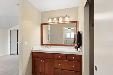 Bath - 4921 Olive Oak Way, Carmichael, CA 95608 photo 1 of 3