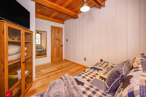 Bedroom - 2629 Valley View Dr, Arnold, CA 95223 photo 4 of 5