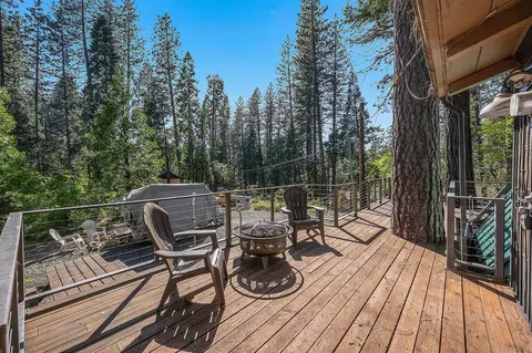 Exterior - 2629 Valley View Dr, Arnold, CA 95223 photo 4 of 8