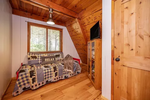 Bedroom - 2629 Valley View Dr, Arnold, CA 95223 photo 3 of 5